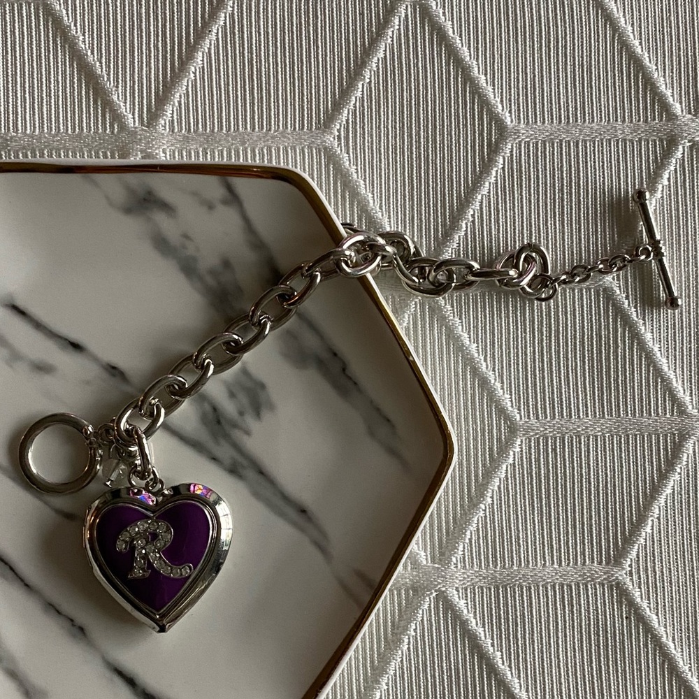 R Initial heart locket toggle bracelet 💜